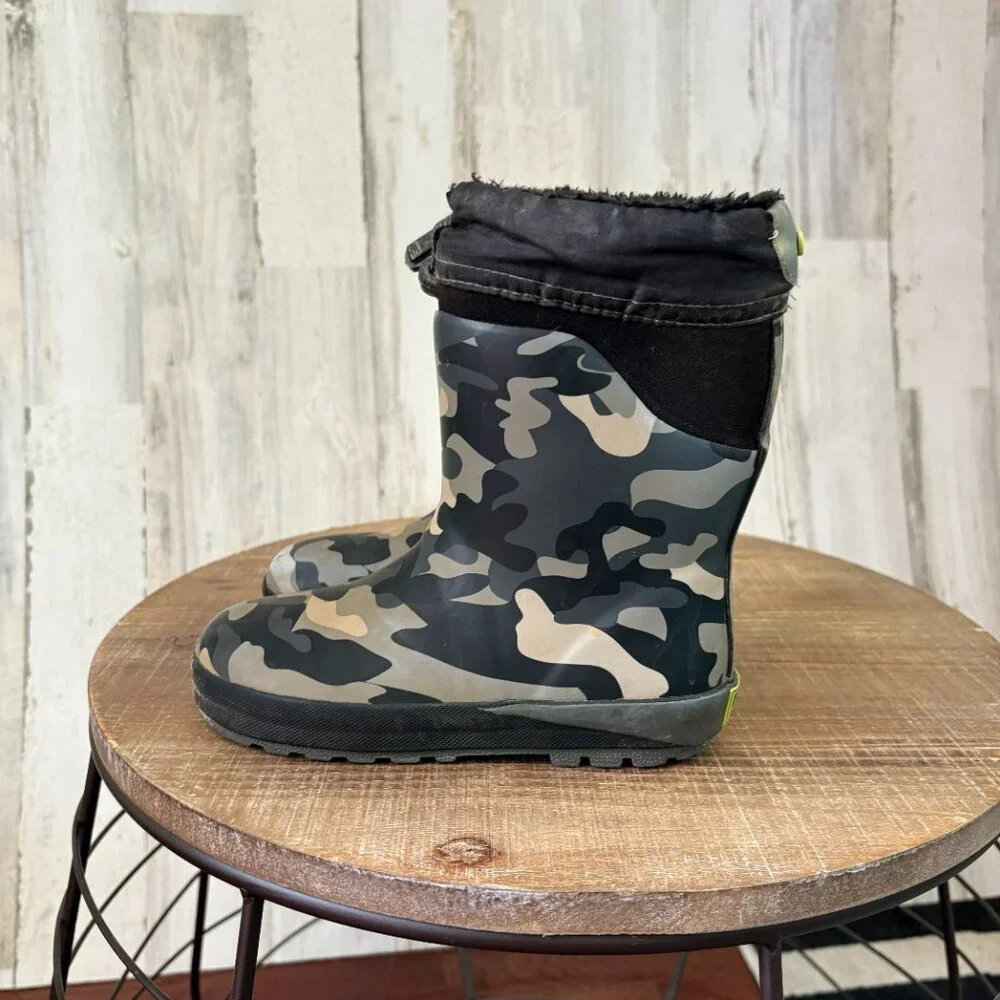Western Chief Little Kids Size 11/12 Lined Rain Boots Grey Camo Print